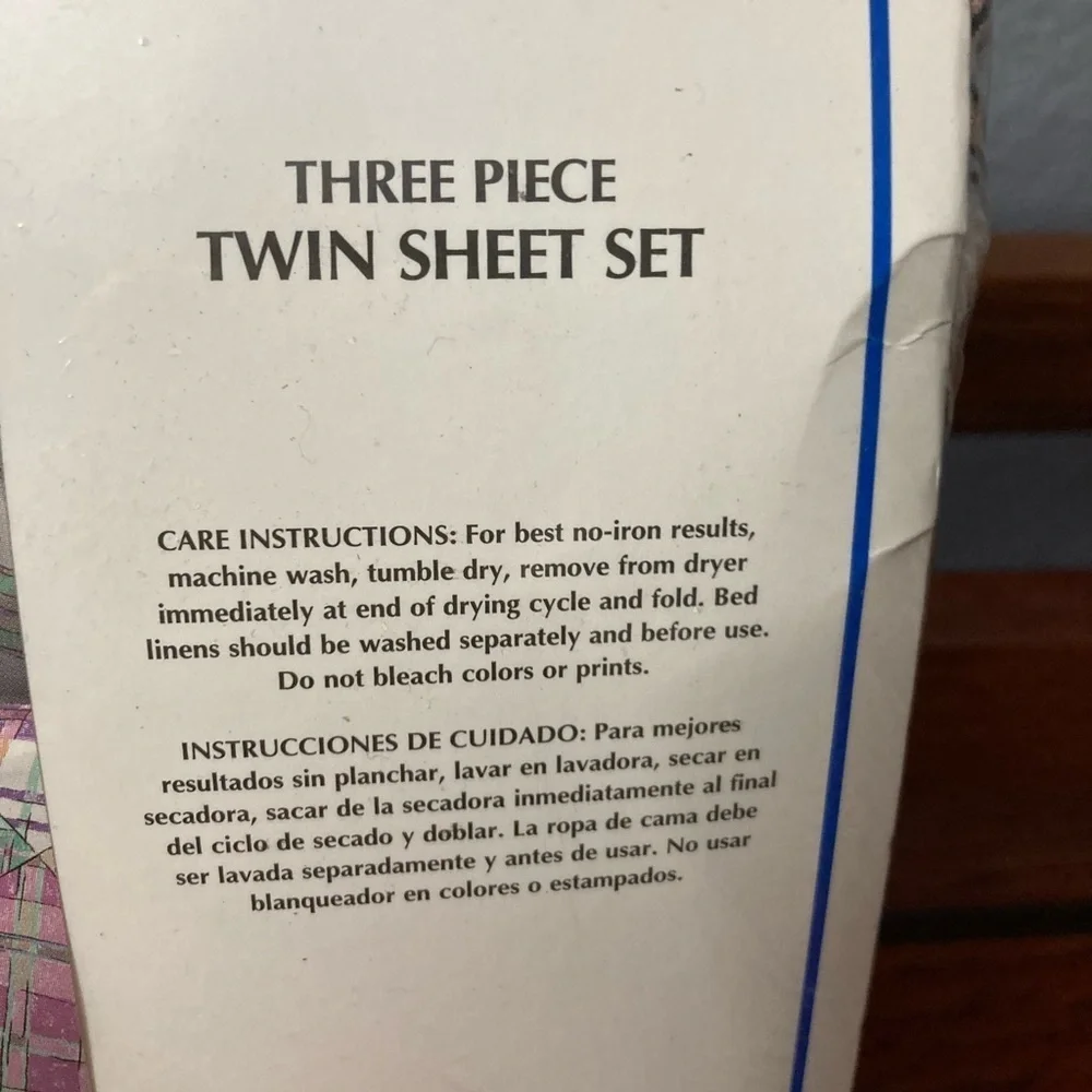Vintage Basics by West Point Stevens Twin sheet set with Bold Plaid